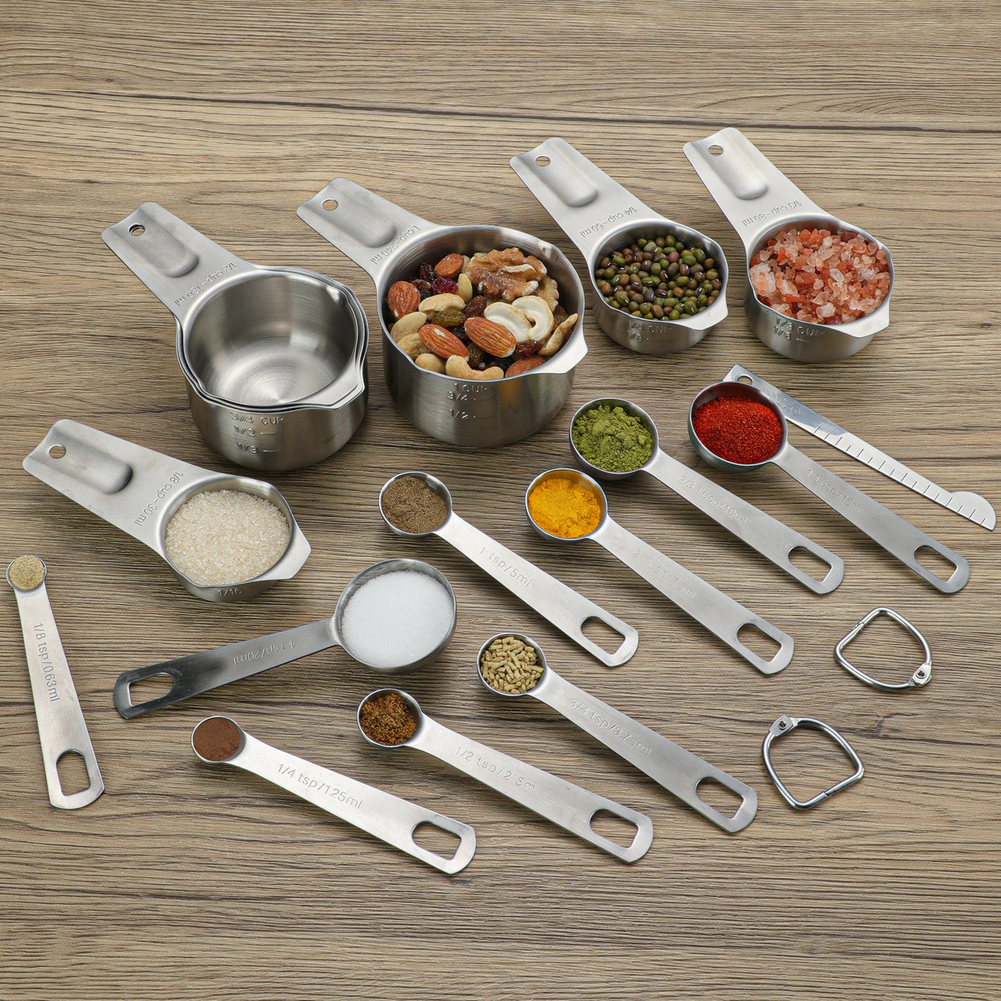 17 Pieces Measuring Cups & Spoons set, 7 Cups, 9 Spoons, 1 Leveler, 18/8 Stainless Steel，Kitchen Gadgets for Cooking & Baking with two Ring Connector, Silver